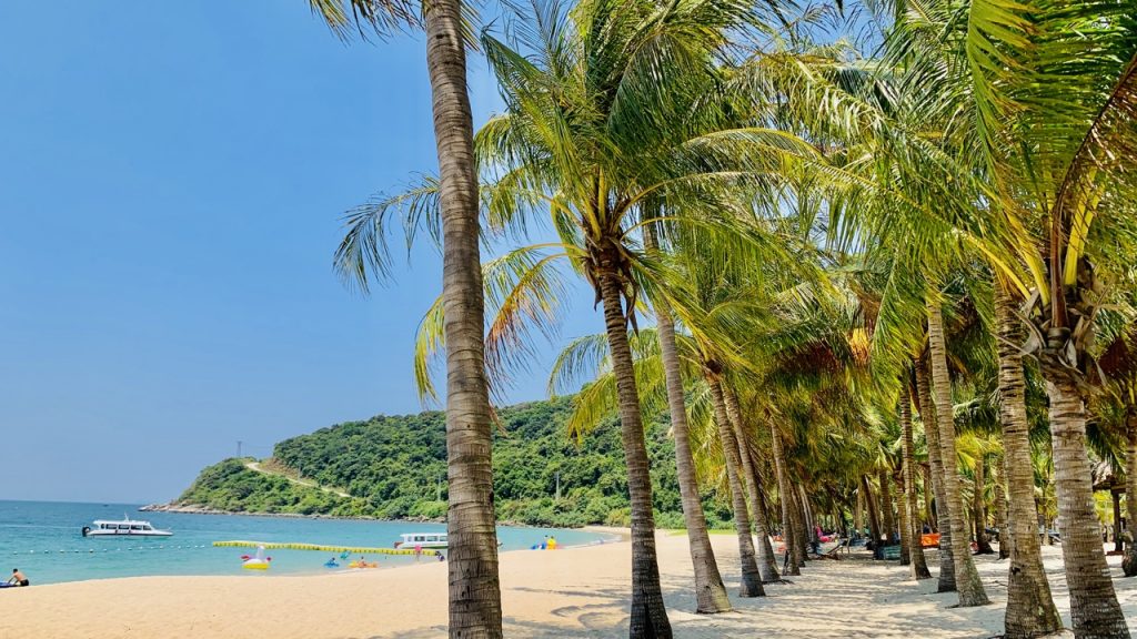 Biển Bãi Ông