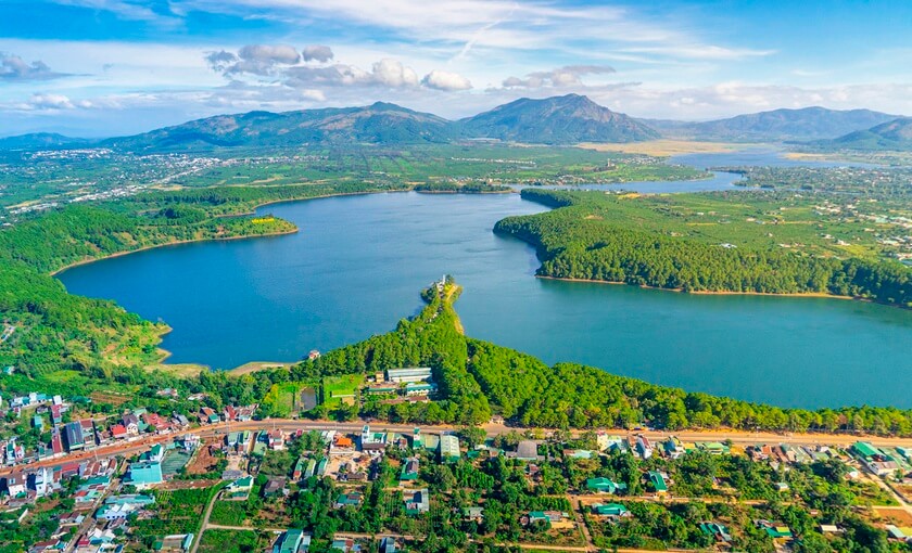 Biển Hồ Tơ Nưng Gia Lai