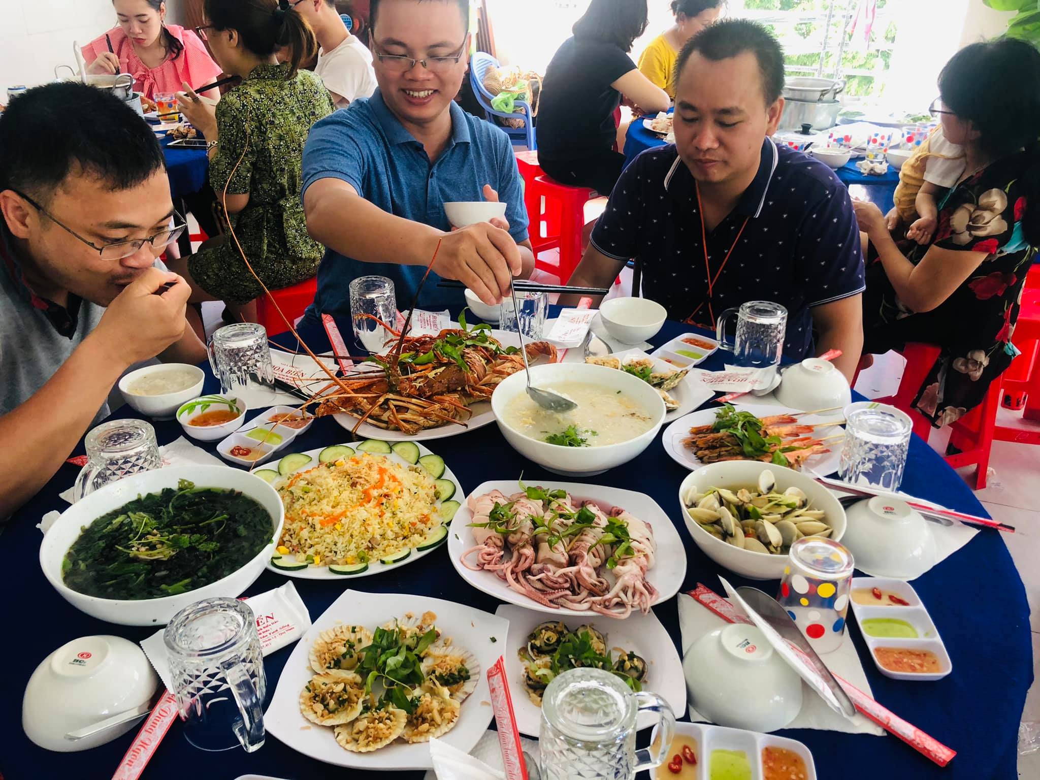 Mâm cơm gia đình siêu ưu đãi