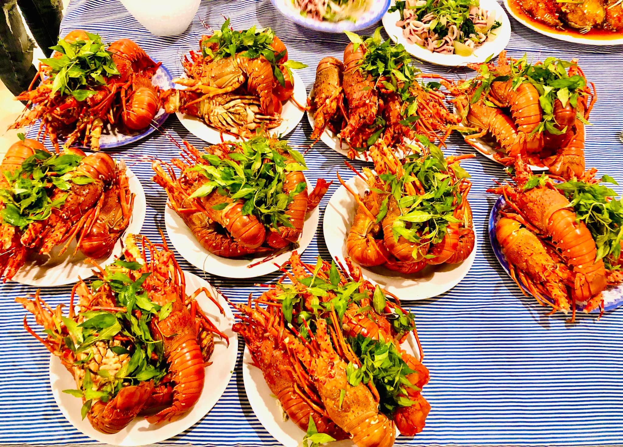 Tôm chiên hấp dẫn